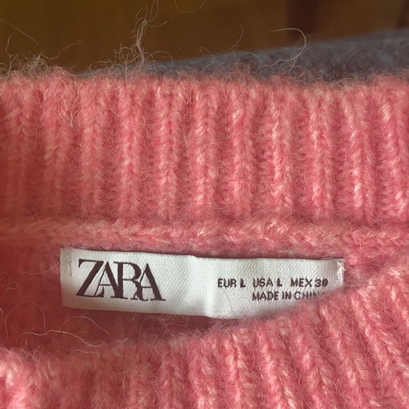Pink Zara sweater. Almost new - Picture 2 of 3